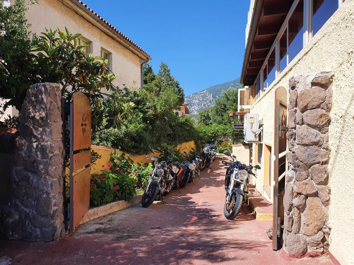Hotel La Playa Cala Gonone Exterior photo
