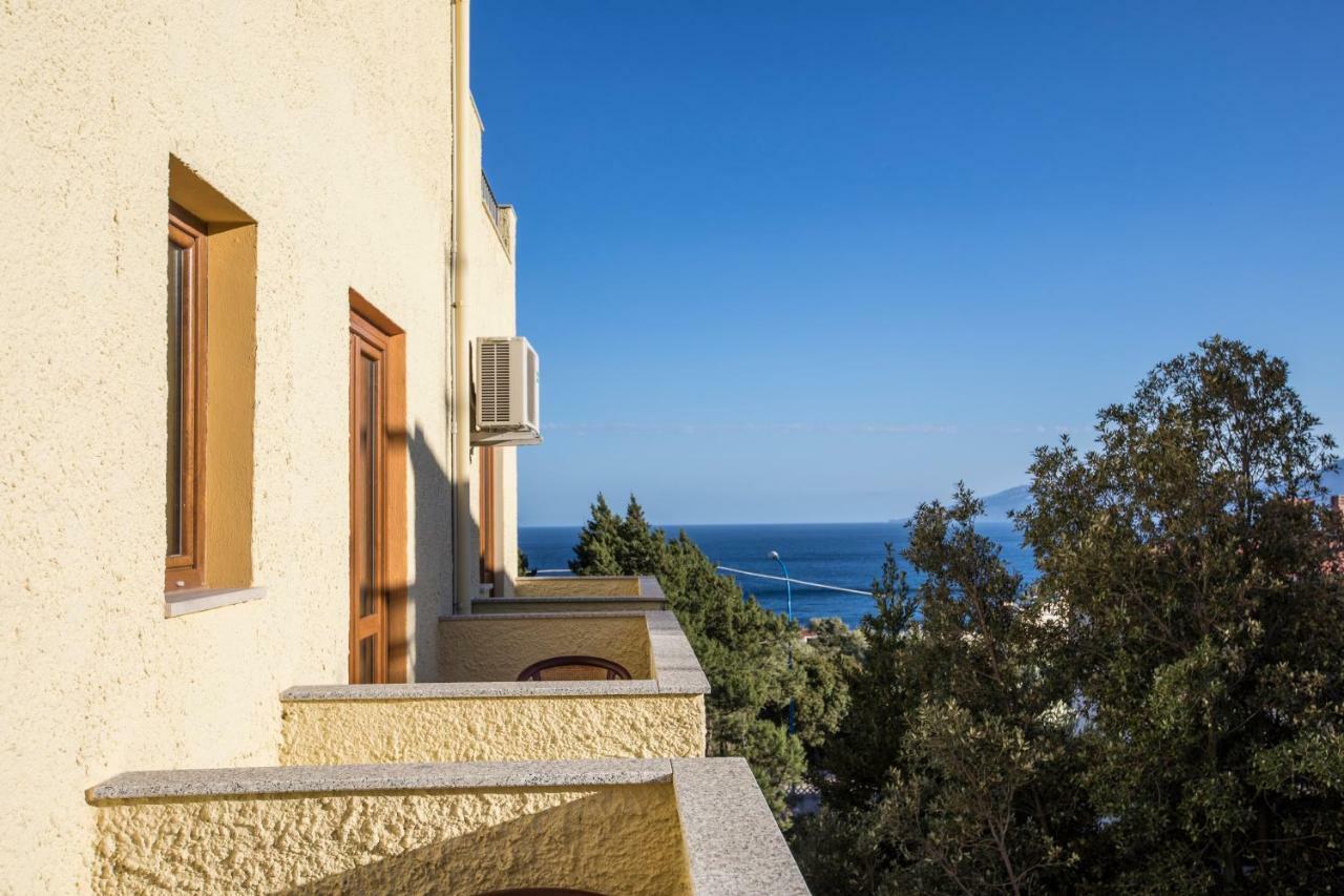 Hotel La Playa Cala Gonone Exterior photo