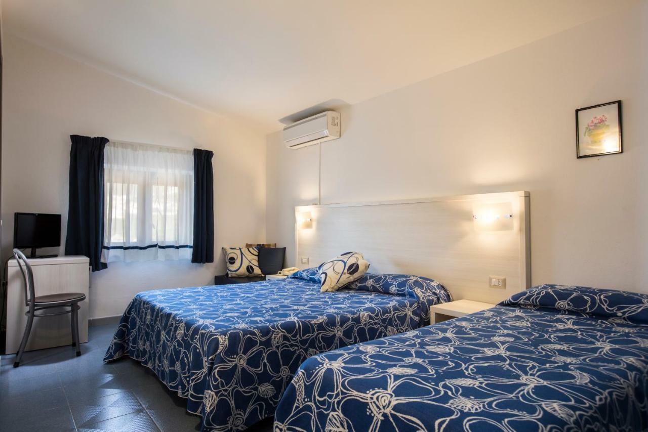 Hotel La Playa Cala Gonone Exterior photo