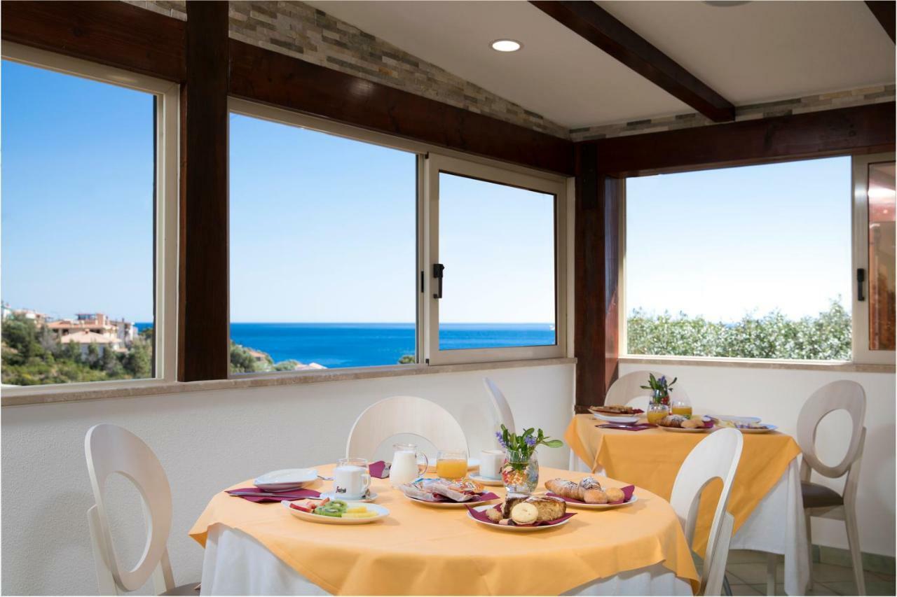Hotel La Playa Cala Gonone Exterior photo